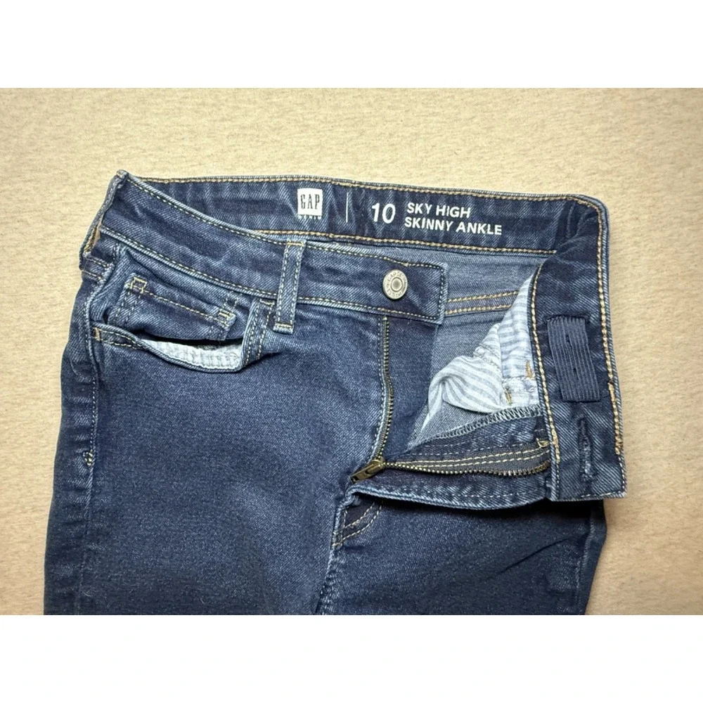 GAP Kids. Sky High Skinny Ankle. kid size 10. medium wash blue jeans